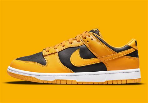 yellow and black dunks low